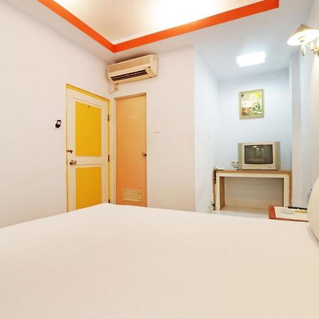 Mutiara Sari Hotel Makassar Extérieur photo