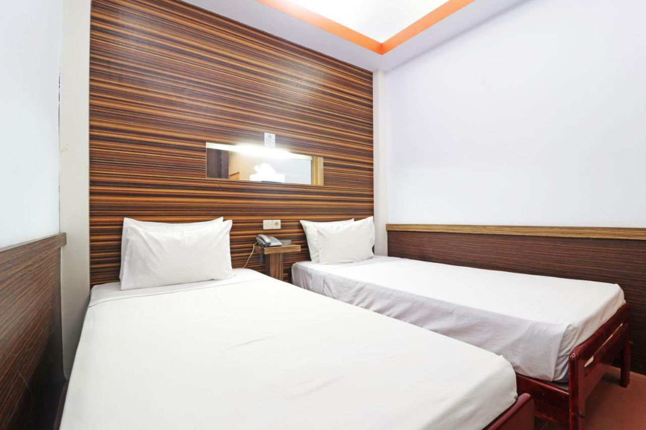 Mutiara Sari Hotel Makassar Extérieur photo