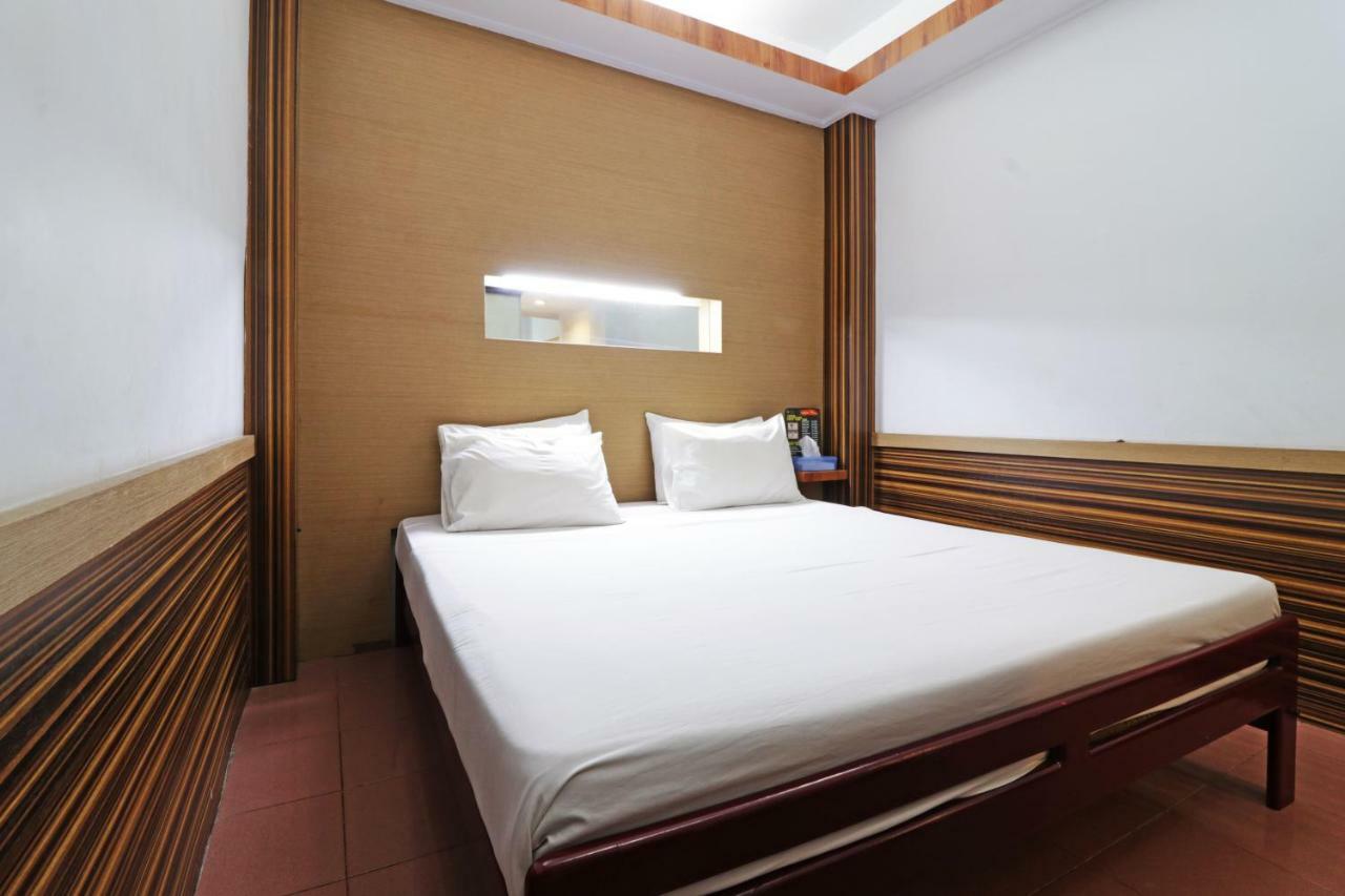 Mutiara Sari Hotel Makassar Extérieur photo