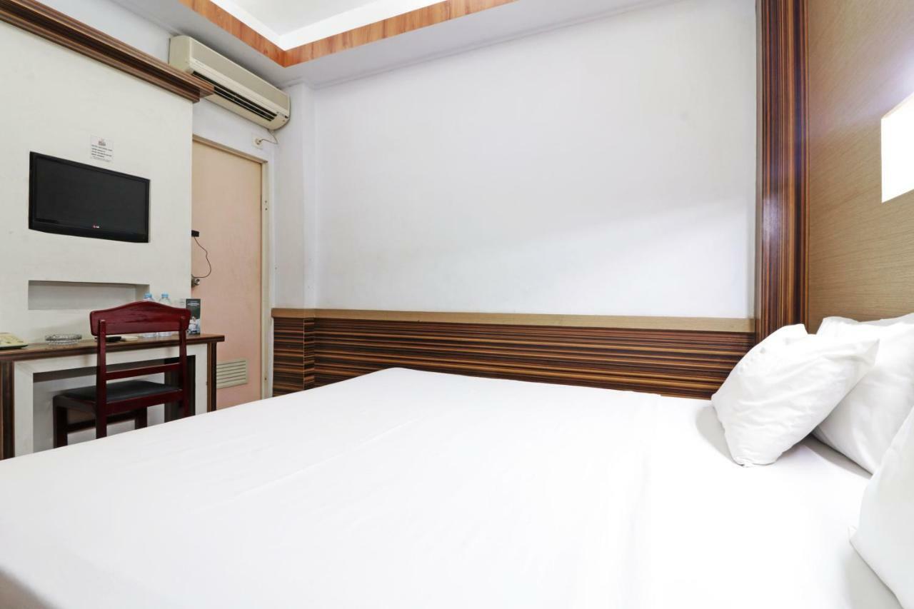 Mutiara Sari Hotel Makassar Extérieur photo