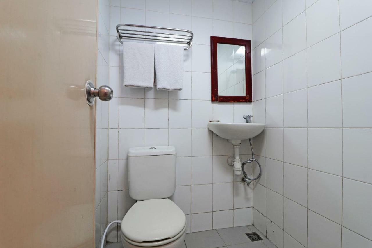 Mutiara Sari Hotel Makassar Extérieur photo
