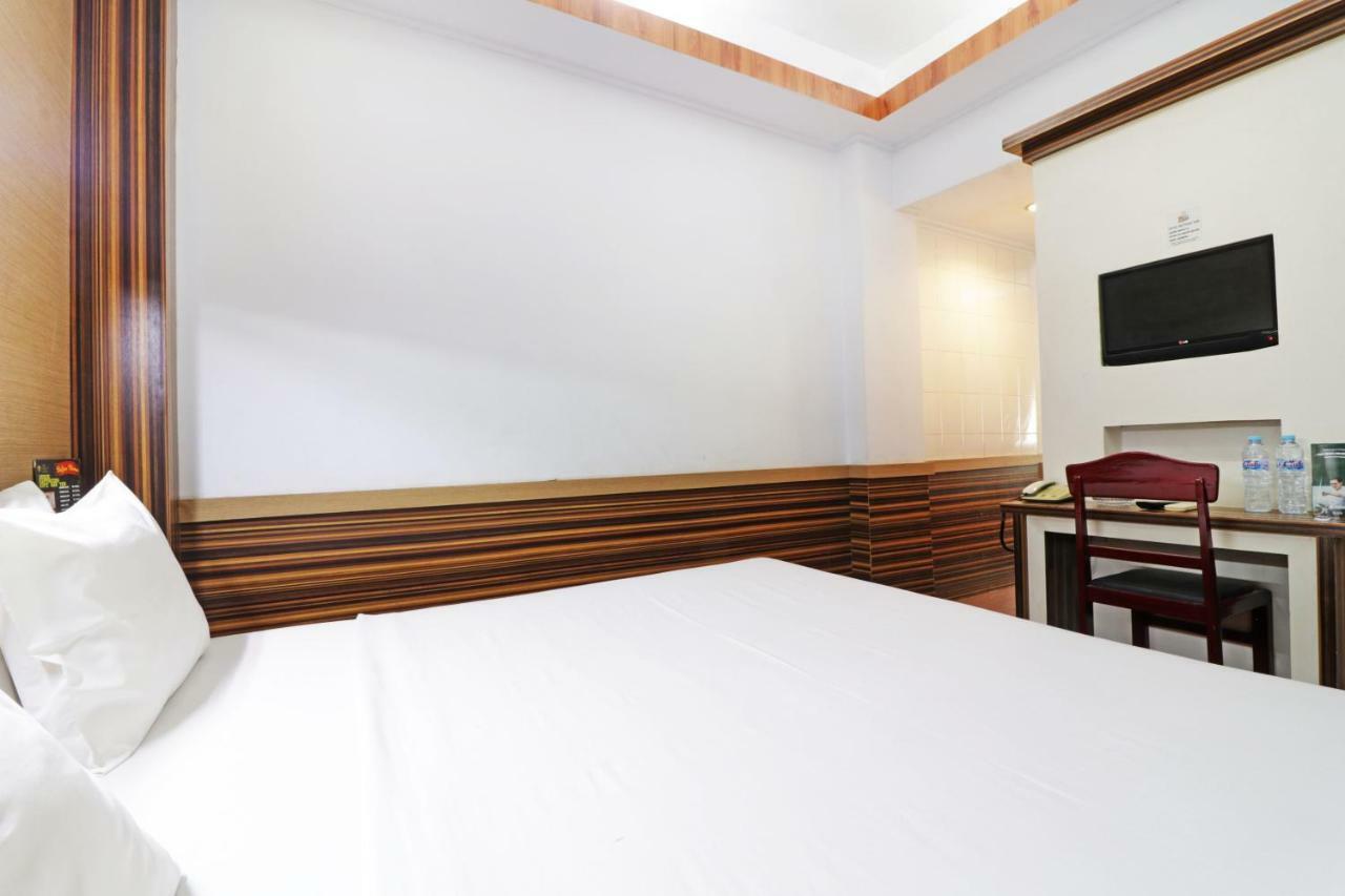 Mutiara Sari Hotel Makassar Extérieur photo
