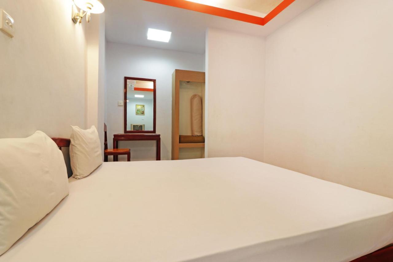 Mutiara Sari Hotel Makassar Extérieur photo