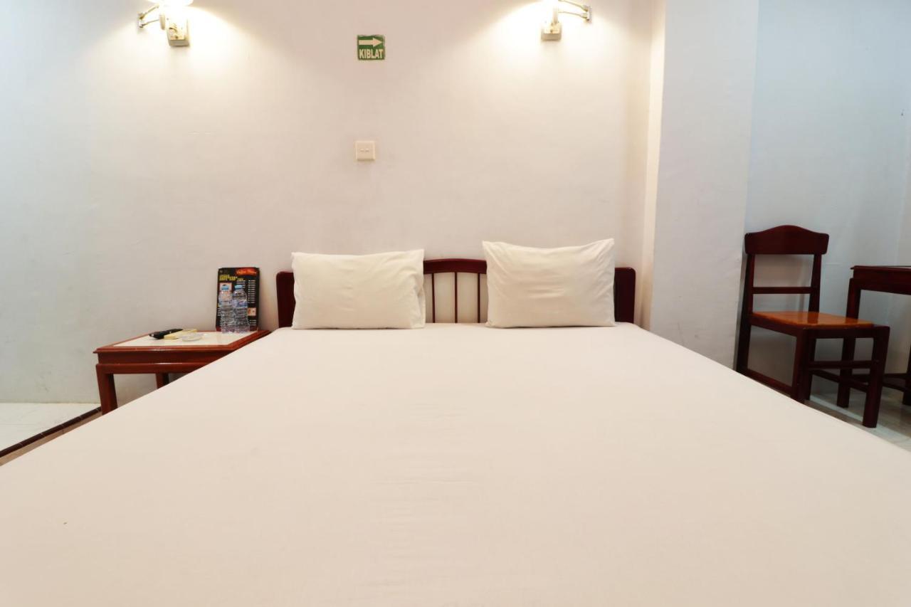 Mutiara Sari Hotel Makassar Extérieur photo